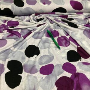 világos szürke alapon lila kör mintás viszkóz pólóanyag