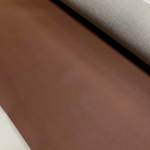 barna színű matt táskaműbőr  
