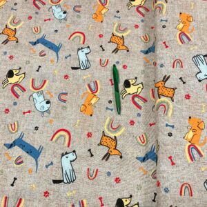 bézs alapon színes kutya mintás loneta vászon ( keresztbe futó minta) 1.6 m-es darab