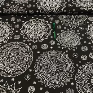 Fekete-fehér mandala mintás loneta vászon