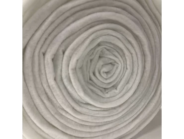 100 g-os, 150 g-os vliesek, steppelt bélések