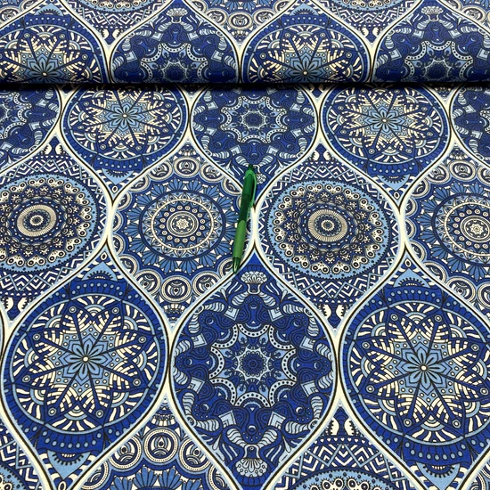 Kék-fehér kaleidoszkóp mintás loneta vászon