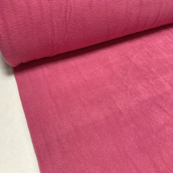 Fáradt pink színű polár anyag