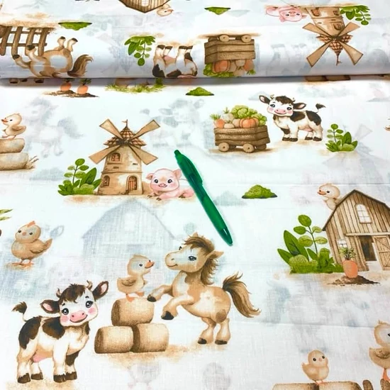 Fehér alapon kisállat farm, malom mintás pamut karton
