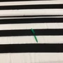 Kép 2/2 - fekete-fehér csíkos viszkóz pólóanyag 80 cm